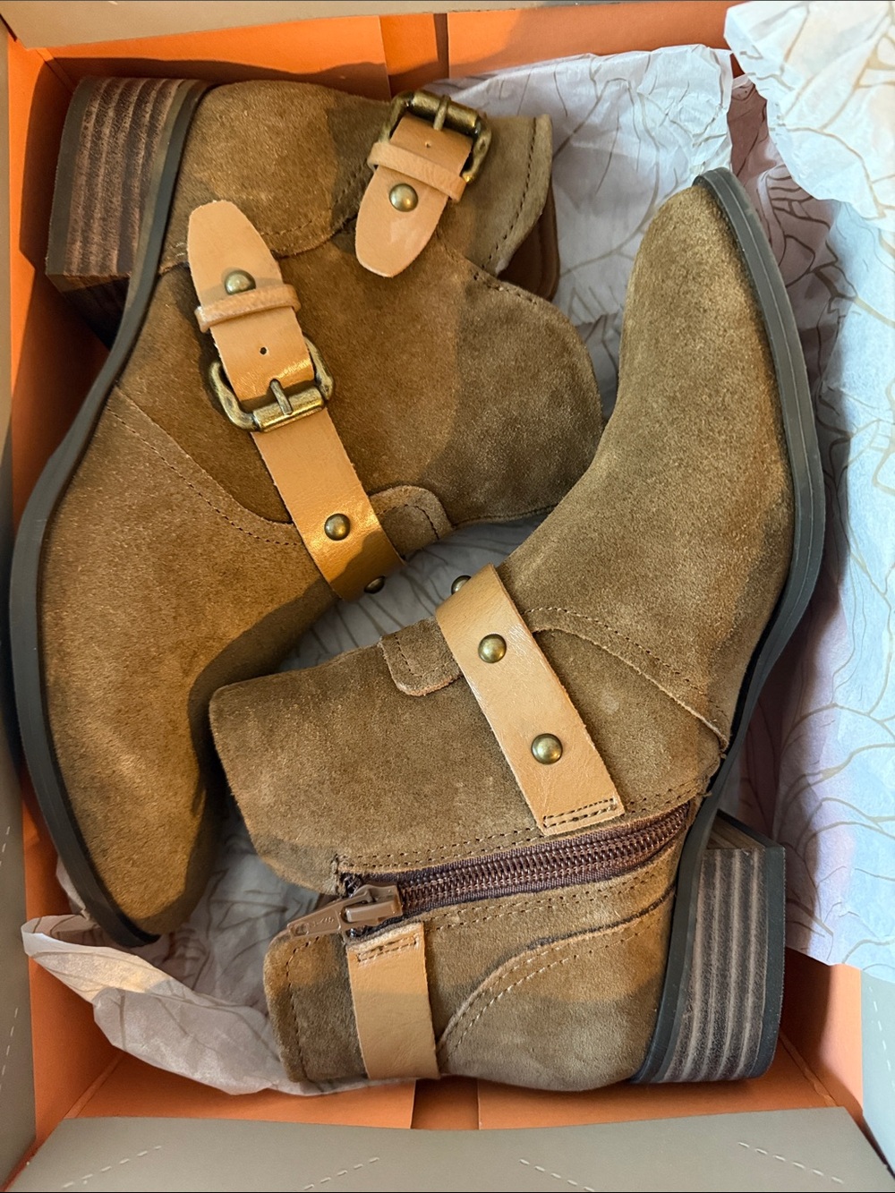 Crown Vintage Women’s Ankle Boots